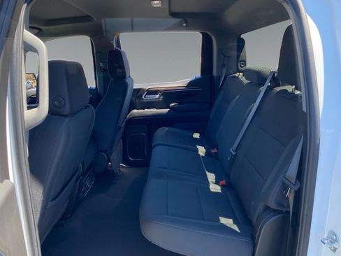 Used 2025 Chevrolet Silverado 1500 LT AWD/4WD image 13