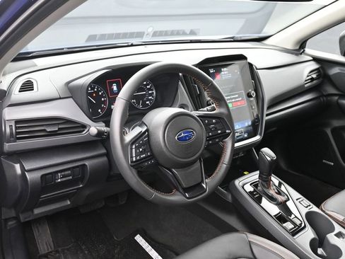 Used 2025 Subaru Crosstrek 2.5i Limited AWD/4WD image 10