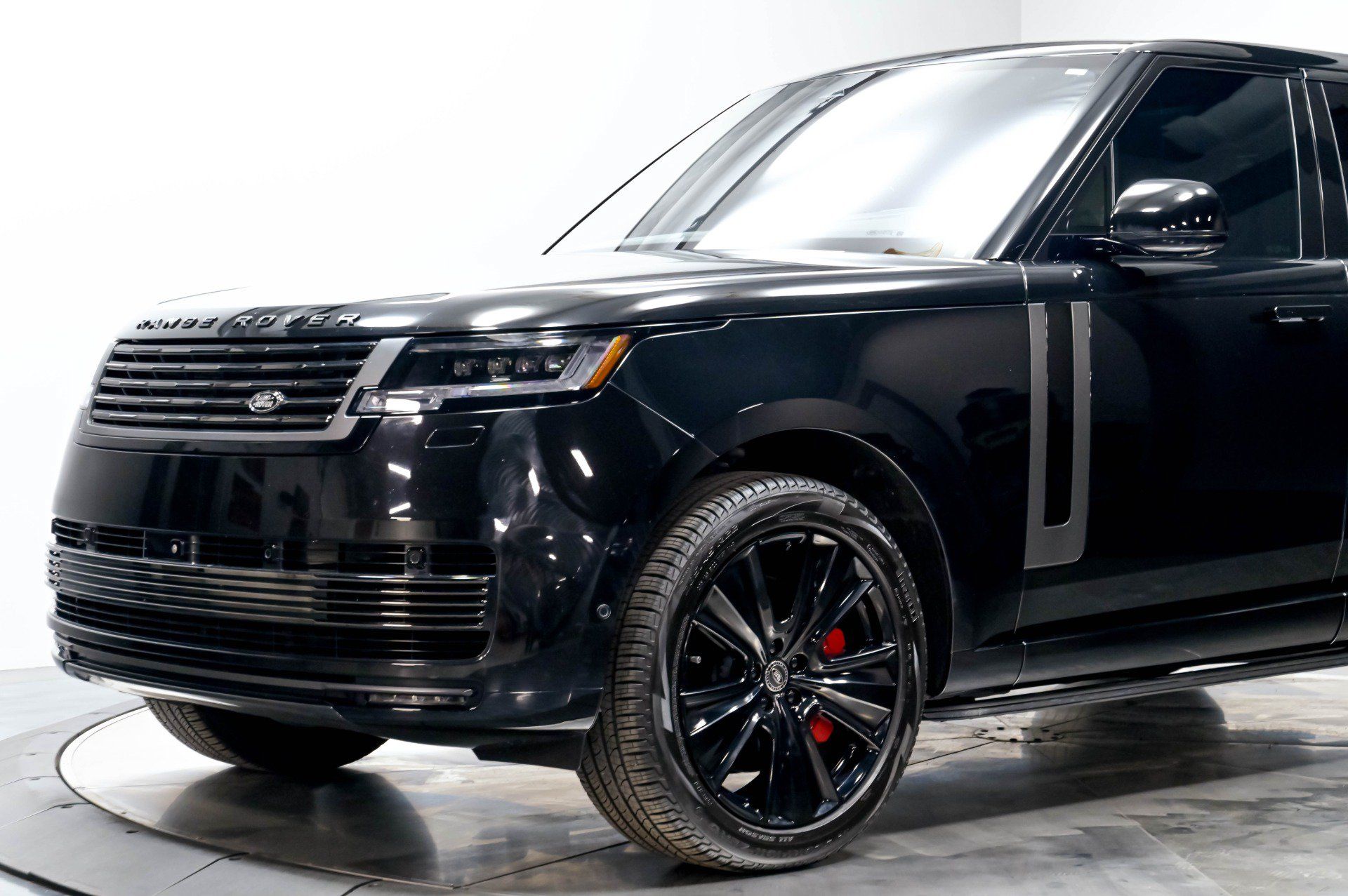 Used 2023 Land Rover Range Rover LWB SV Autobiography AWD/4WD image 5