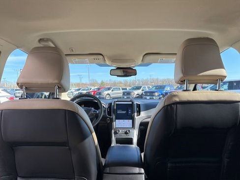 Used 2024 Ford Edge SEL w/ Convenience Package image 27