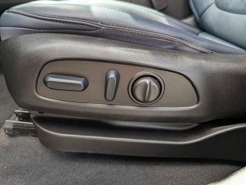 Used 2023 Chevrolet Bolt EUV Premier w/ Sun & Sound Package FWD image 16