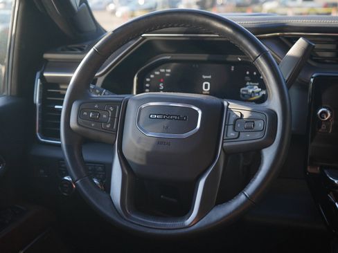 Used 2024 GMC Sierra 3500 Denali Ultimate AWD/4WD image 17