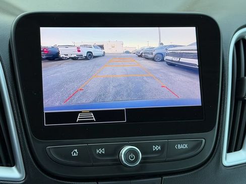 Used 2023 Chevrolet Malibu LT FWD image 18