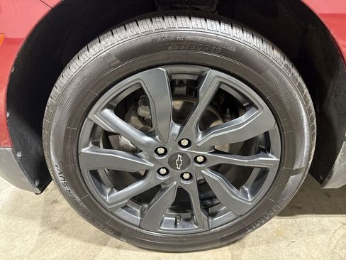 Used 2022 Chevrolet Equinox RS w/ RS Leather Package image 13