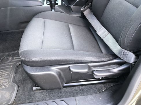 Used 2024 Chevrolet Colorado W/T image 14