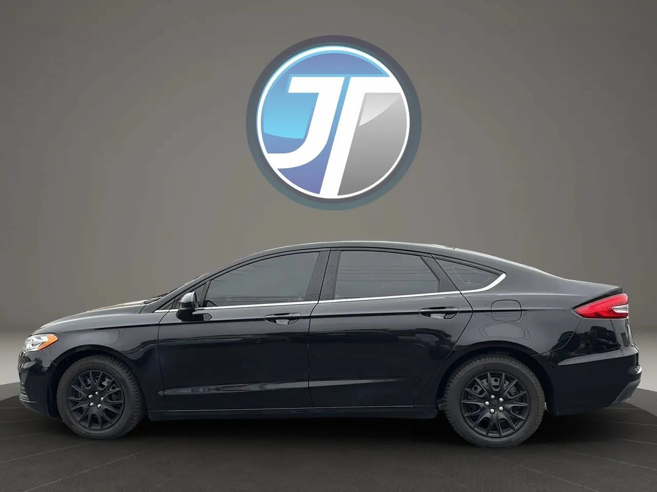 Used 2019 Ford Fusion S FWD image 18