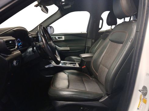 Used 2022 Ford Explorer Timberline image 9