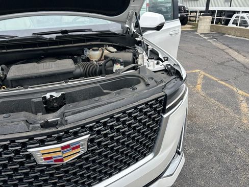 Used 2023 Cadillac Escalade Premium Luxury w/ LPO, Floor Liner Package AWD/4WD image 17