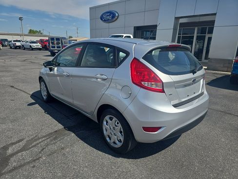 Used 2013 Ford Fiesta SE image 8