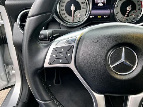 Used 2014 Mercedes-Benz SLK 350 image 22