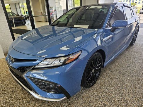 Used 2023 Toyota Camry XSE w/ Cold Weather Package FWD image 5