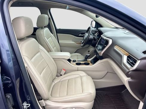 Used 2019 GMC Acadia Denali w/ Technology Package AWD/4WD image 37