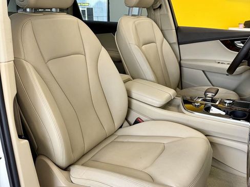 Used 2017 Audi Q7 3.0T Premium Plus image 16