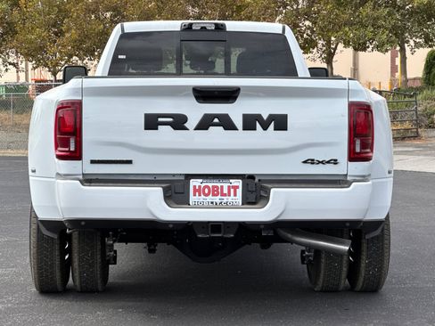 New 2027 RAM 3500 Big Horn AWD/4WD image 4