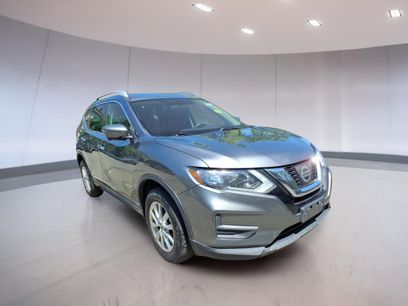 Used 2017 Nissan Rogue SV w/ SV Premium Package