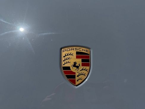 Used 2024 Porsche Cayenne Coupe AWD/4WD image 18
