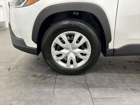 Certified 2022 Toyota Corolla Cross L FWD image 11