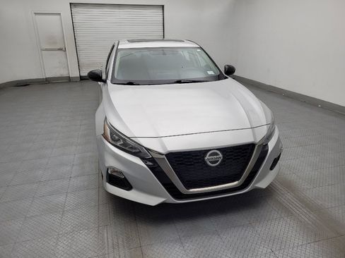 Used 2019 Nissan Altima 2.5 SR w/ SR Premium Package image 14