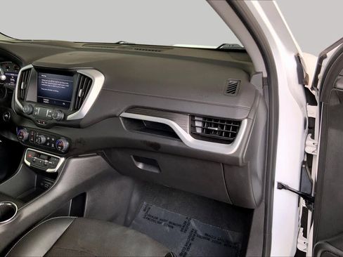 Used 2023 GMC Terrain SLT w/ Tech Package FWD image 19