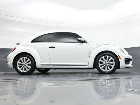 Used 2017 Volkswagen Beetle 1.8T S image 35