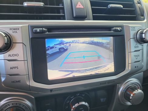 Used 2016 Toyota 4Runner SR5 image 17