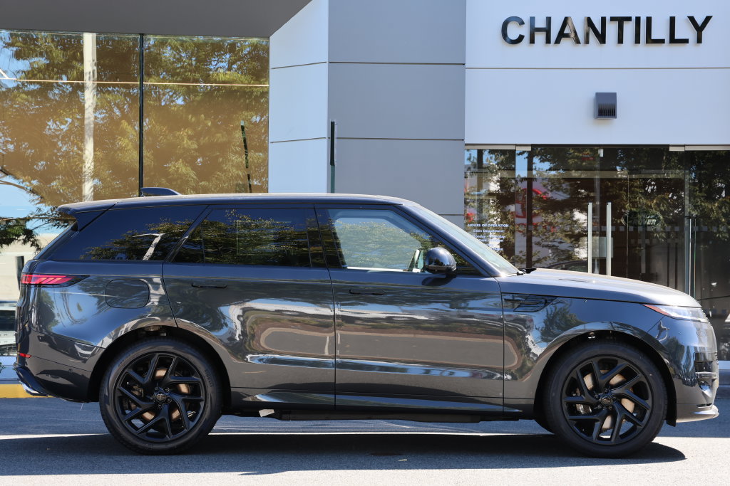 New 2027 Land Rover Range Rover Sport Battersea AWD/4WD image 2