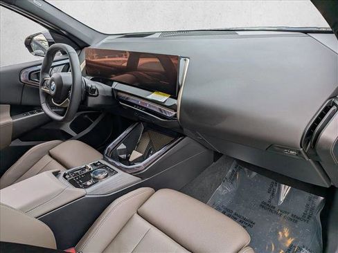 Certified 2025 BMW X3 xDrive30i w/ Premium Package image 22