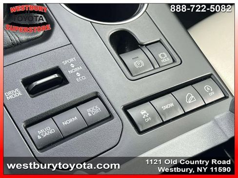 Used 2022 Toyota Highlander XLE image 34