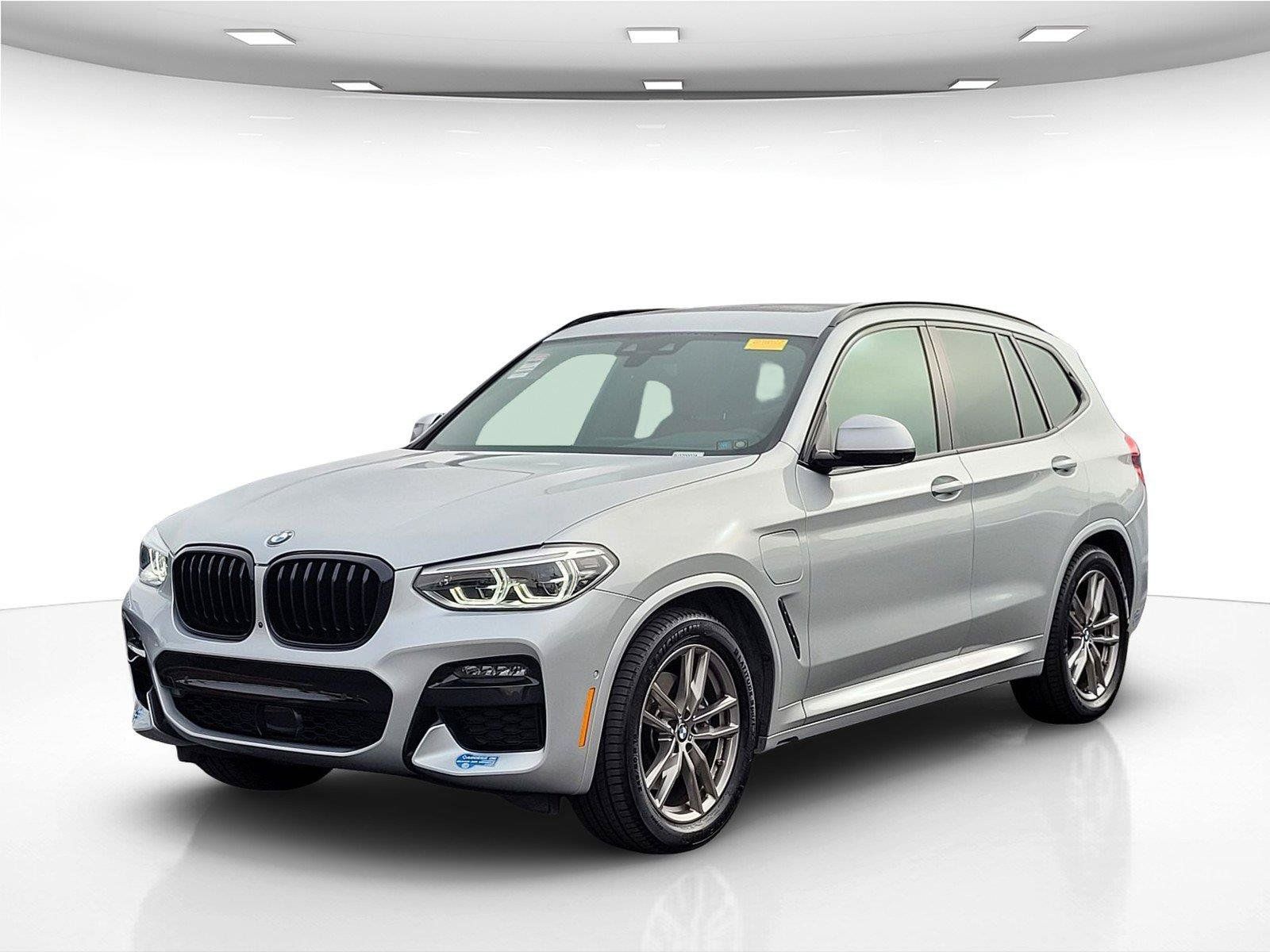 Used 2021 BMW X3 xDrive30e w/ Executive Package AWD/4WD image 10