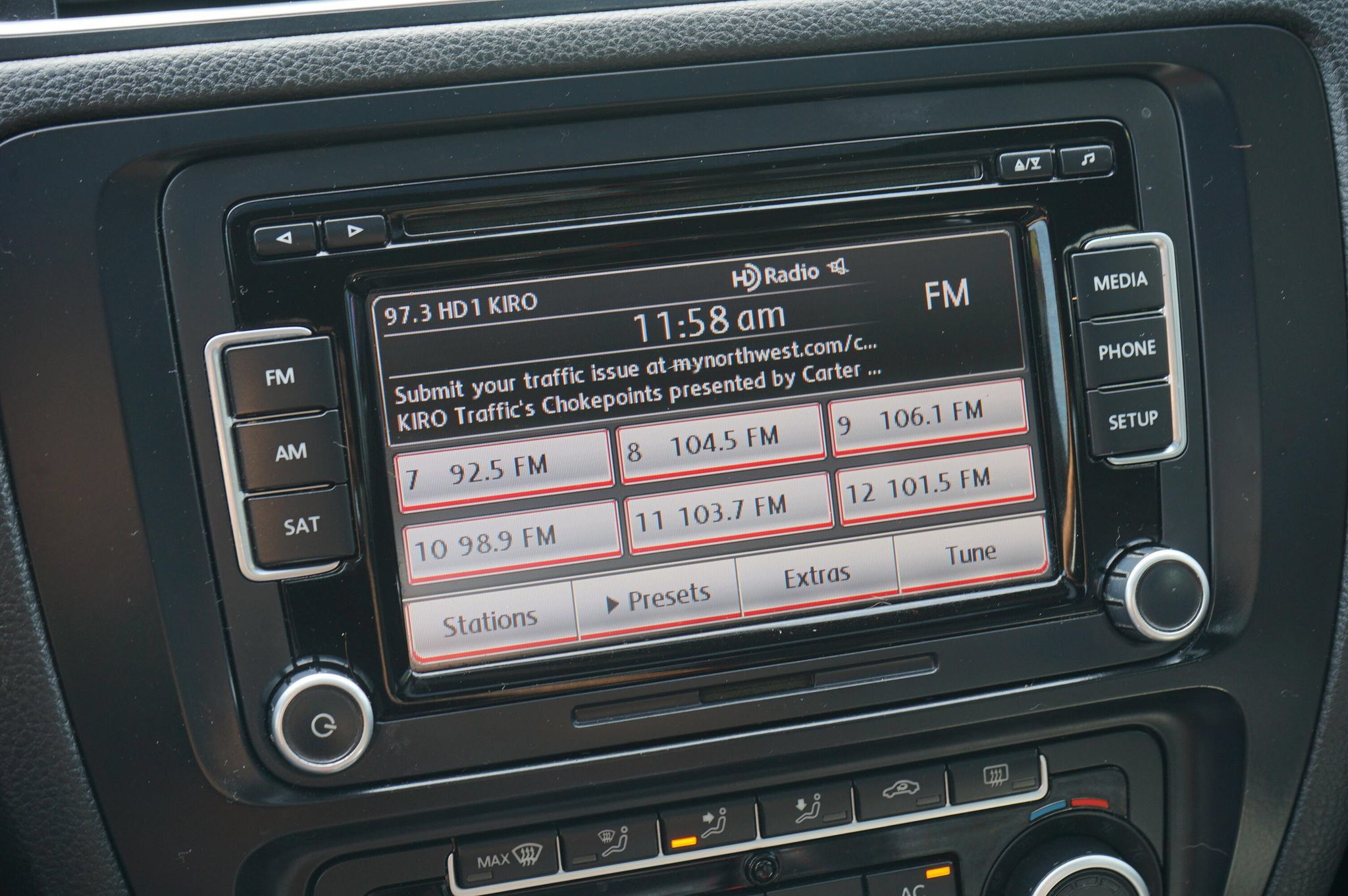 Used 2012 Volkswagen Jetta GLI FWD image 18