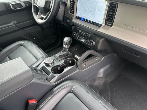 New 2026 Ford Bronco Outer Banks w/ Sasquatch Package AWD/4WD image 16