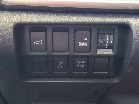 Used 2020 Subaru Forester Premium image 29