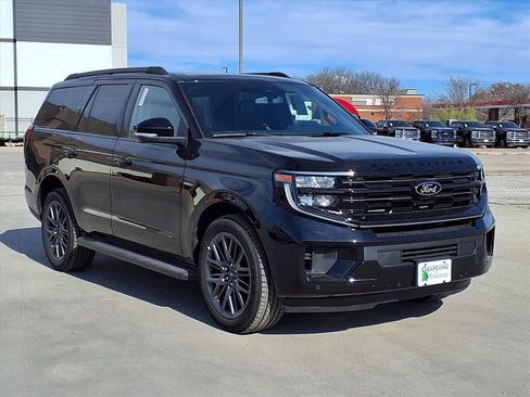 New 2026 Ford Expedition Platinum w/ Stealth Appearance Package AWD/4WD image 3