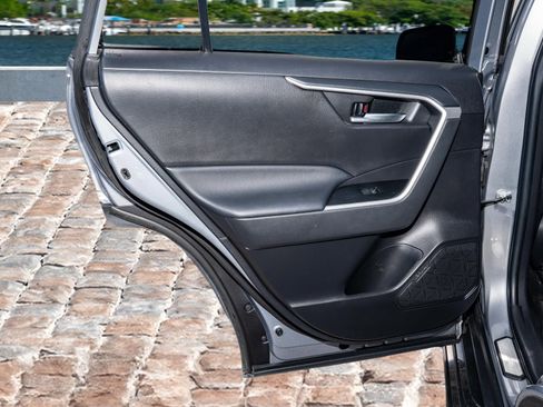 Used 2023 Toyota RAV4 XLE Premium image 29