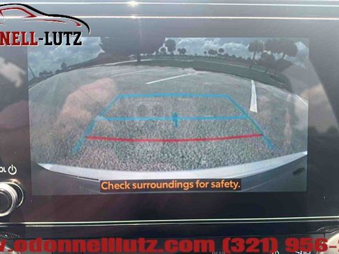 Used 2024 Toyota Highlander XLE FWD image 22