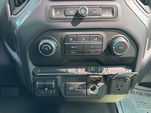 Used 2022 Chevrolet Silverado 2500 Custom w/ Gooseneck/5TH Wheel Package image 21