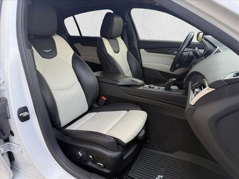 Used 2023 Cadillac CT5 Sport RWD image 13