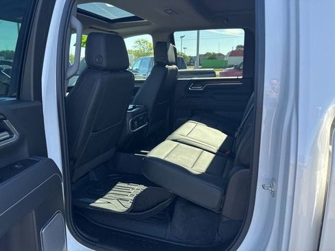 Certified 2025 GMC Sierra 3500 Denali w/ Denali Reserve Package image 11