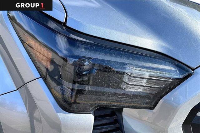 Certified 2025 Toyota Tacoma SR5 AWD/4WD image 28