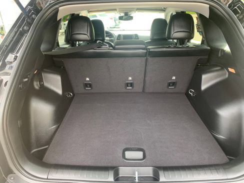 Certified 2022 Jeep Cherokee Trailhawk image 12