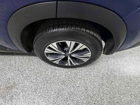 Used 2023 Nissan Rogue SV FWD image 32
