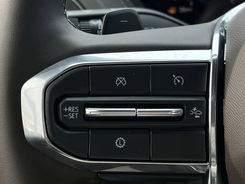 New 2026 GMC Yukon XL Elevation w/ LPO, Floor Liner Package image 12