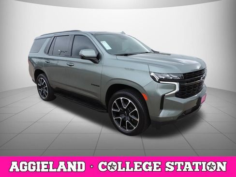 Used 2024 Chevrolet Tahoe RST w/ Luxury Package RWD image 3