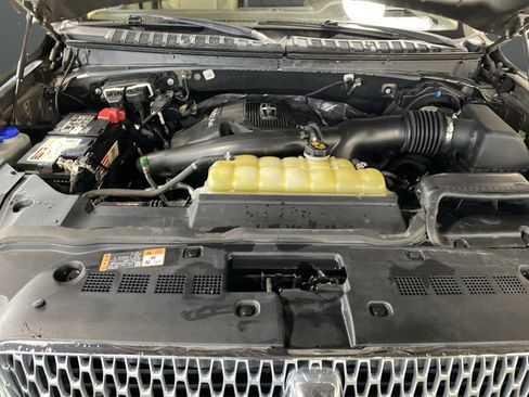 Used 2019 Lincoln Navigator Reserve w/ Cargo Package AWD/4WD image 43