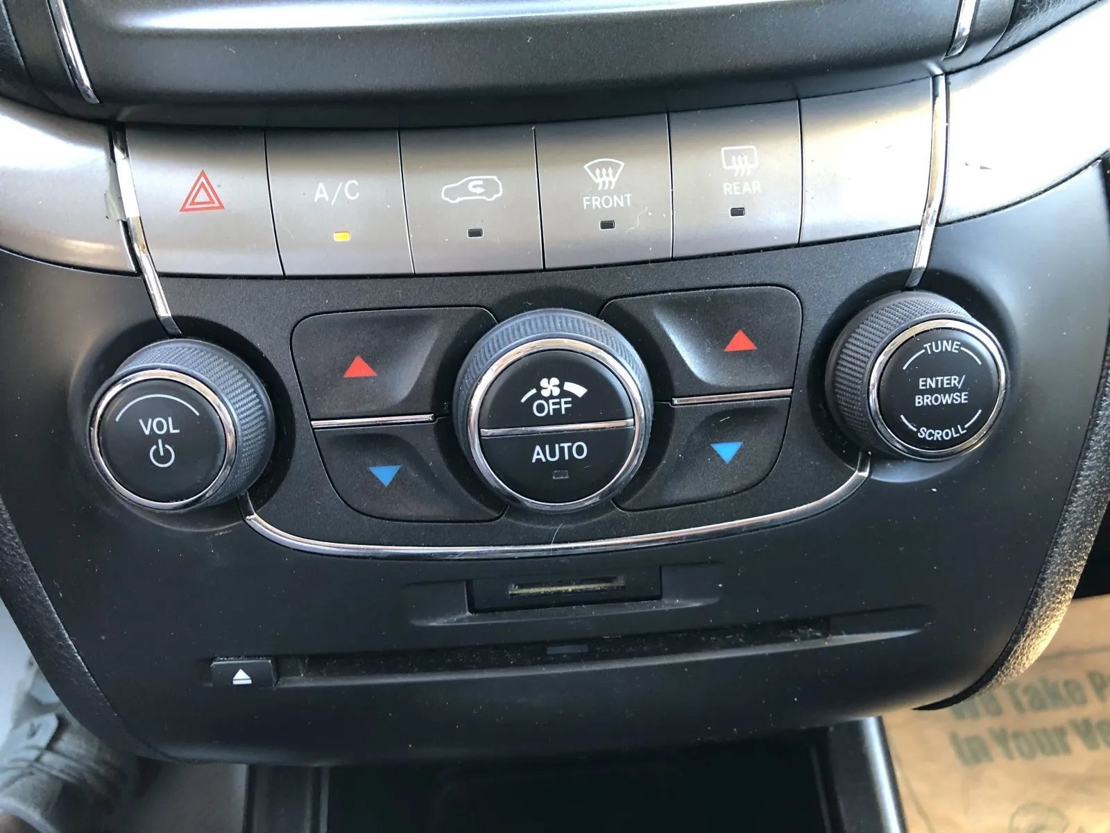 Used 2018 Dodge Journey Crossroad AWD/4WD image 28