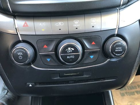 Used 2018 Dodge Journey Crossroad AWD/4WD image 28
