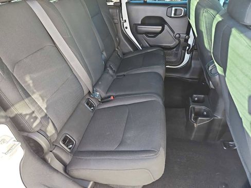 Used 2020 Jeep Gladiator Sport w/ Trailer Tow Package image 19