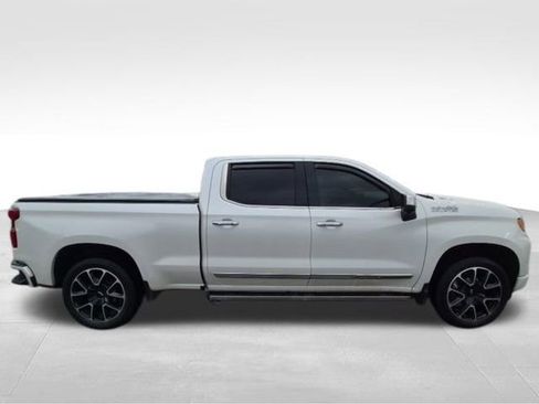 Used 2022 Chevrolet Silverado 1500 High Country w/ High Country Premium Package image 4