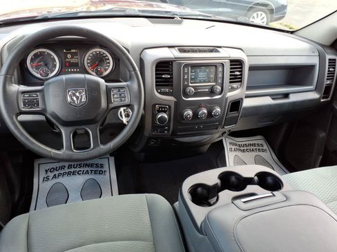 Used 2019 RAM 1500 Express w/ Express Value Package AWD/4WD image 10