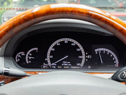 Used 2011 Mercedes-Benz S 550 image 18